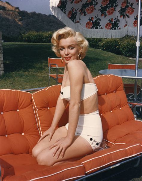 Marilyn Monroe Fashion: 15 Pictures Showing Her Style | Glamour