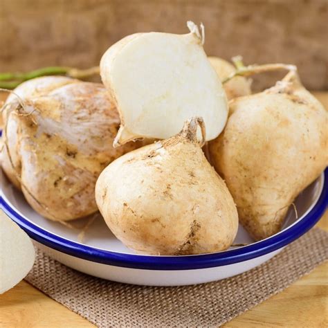 What Is Jicama? (+ Nutrition and Health Benefits) - Insanely Good