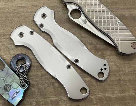 Brushed Titanium Scales for Spyderco Paramilitary 2 PM2 – Metonboss