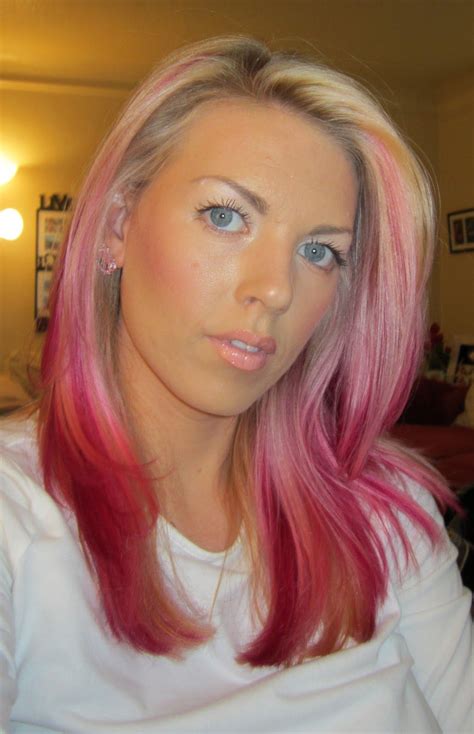 Gorgeous pink and hot pink highlights | Hair color pink, Pink hair, Hair