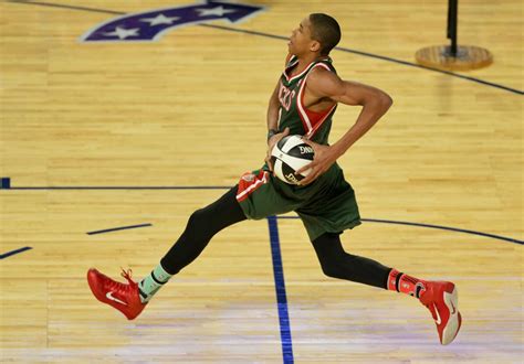 Reflecting On Giannis Antetokounmpo 2015 Dunk Contest.