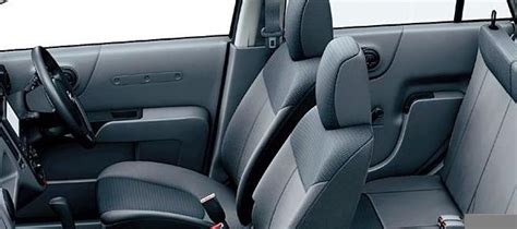 New Nissan AD Van Interior picture, Inside view photo and Seats image