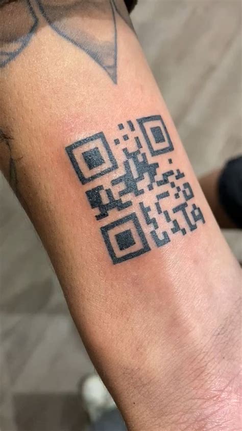 QR code tattoo [Video] | Clever tattoos, Alien tattoo, Small tattoos for guys