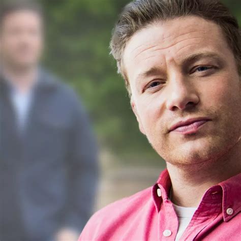 Sauerteig war gestern: Jamie Oliver backt Brot mit nur drei Zutaten | BUNTE.de Jamie Oliver ...