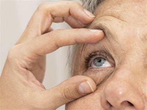 Glaucoma: Types, causes, and symptoms