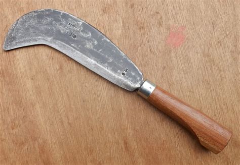 What is a Billhook Knife Used For? (Essential Knife Guide)