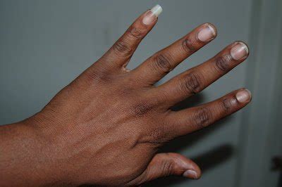 Why Do Indian Men Keep Long Pinky Nail? Here's The Answer Why