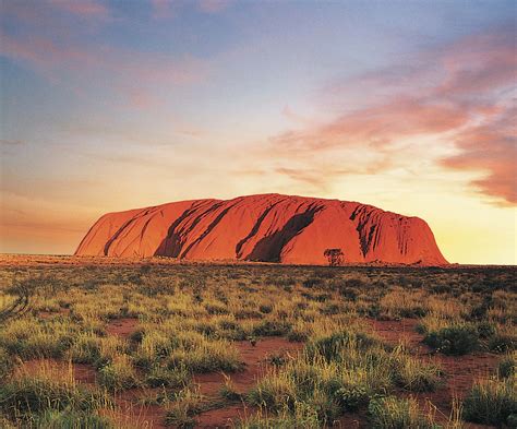 Uluṟu Sunset and BBQ Dinner - Journey Beyond Rail