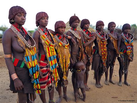 The Hamer People ( Hamar tribe ) of the Omo Valley : Bull Jumping ...