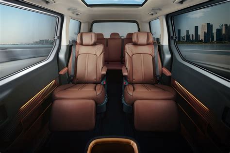 Hyundai STARIA Minivan Revealed, Has A Cruise Ship-inspired Interior