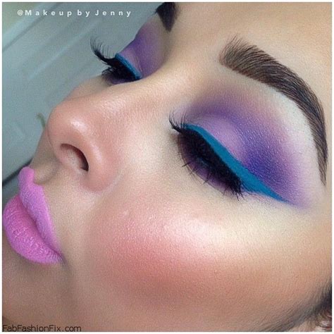 How to Apply Dramatic Colorful Eyeliner - Pretty Designs