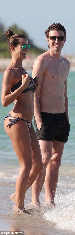 Riccardo Montolivo enjoys holiday with wife Cristina de Pin as he recovers from broken leg ...