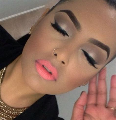 Perfect for tan skin | Makeup, Beautiful makeup, Lip colors