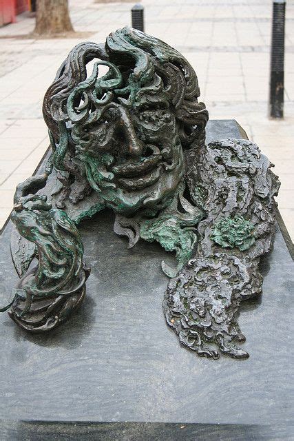 Oscar Wilde by maggi hambling Sculpture Painting, Lion Sculpture, Sculptures, Maggi Hambling ...