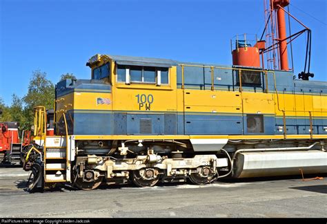 RailPictures.Net Photo: PW 100 Providence and Worcester Railroad EMD SD70M-2 at Worcester ...