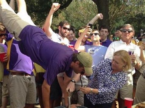 Mary Landrieu's Keg Stand Aid Photo - Business Insider