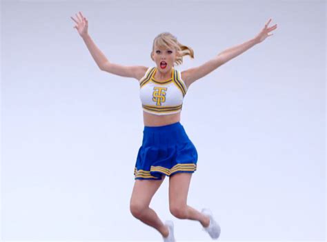 Team Taylor from Taylor Swift's Shake It Off Style | E! News