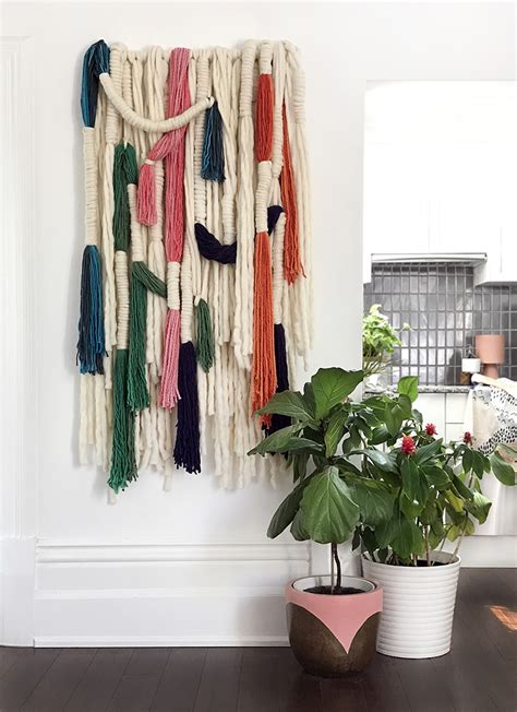 DIY tutorial: Wrapped wool wall hanging - We Are Scout