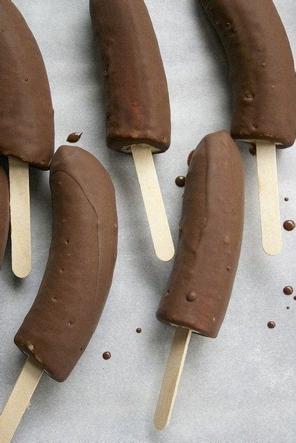 Easy Chocolate Covered Bananas - Feeling Foodish