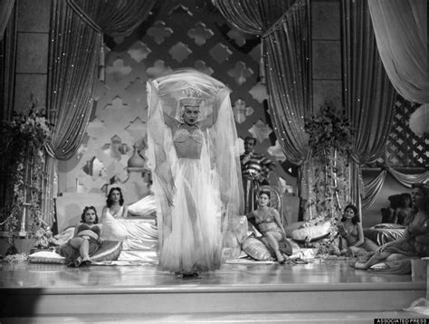 A Brief But Stunning Visual History Of Burlesque In The 1950s ...