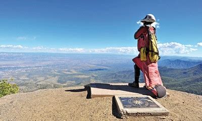 For hang-glider pilots on Mingus, it's all about getting the right wind ...