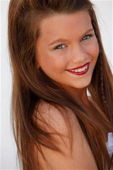 Chloe East: Headshots