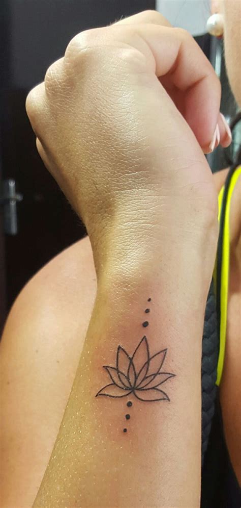 28 BEST LOTUS FLOWER TATTOO IDEAS TO EXPRESS YOURSELF – Eazy Glam