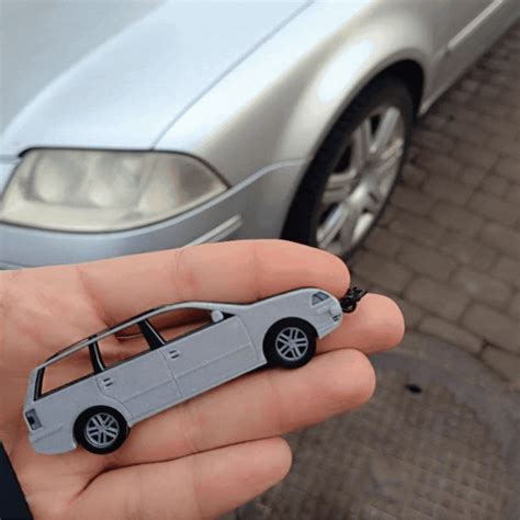 STL file VW Passat B5 Keychain with Spinning Wheels / Rims 🗝️・3D print design to download・Cults