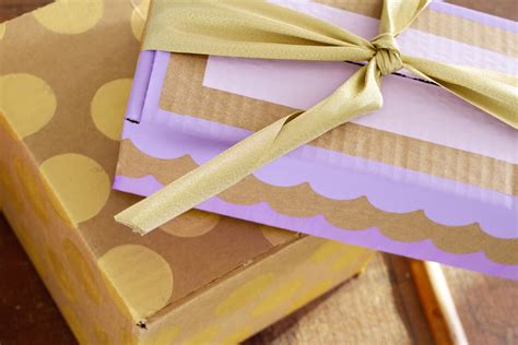 How to Give Gifts in Cardboard Shipping Boxes | Apartment Therapy