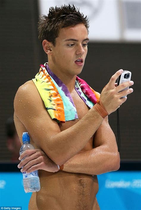 Askaround: Addidas boy Tom Daley is left embarrassed after best pal ...