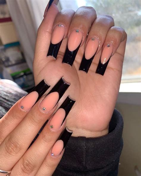 Black nails designs for everyone| Black nails | Black acrylic nails, Square acrylic nails, Black ...