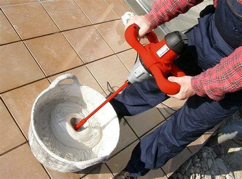 How to mix mortar for tile installation: the expert’s recipe