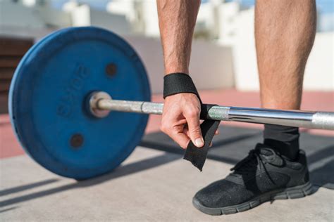 Should you be using lifting straps? - Male UltraCore Blog