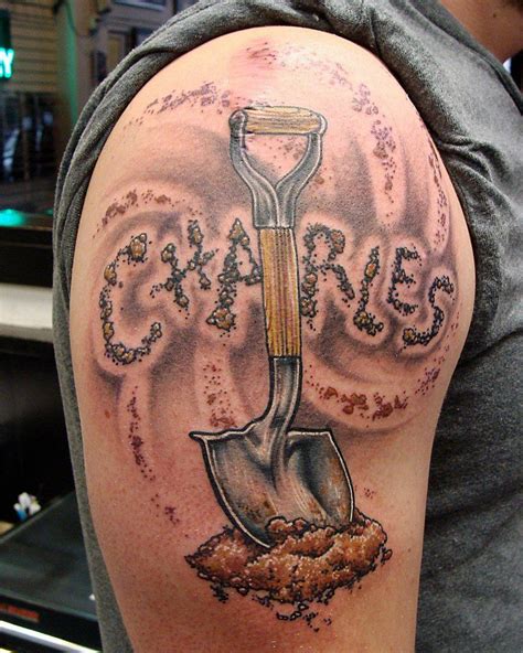 joshartist:custom-tattoo-shovel-eternalink-charles-dirt