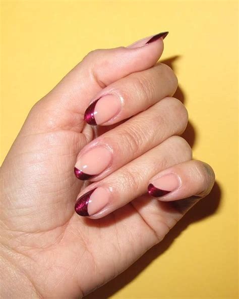 29 Colored French Tip Nails to Boost Your Manicure - BelleTag (2022)