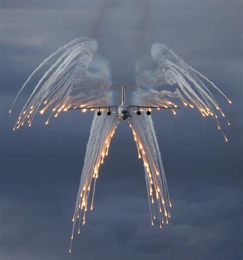 Angel flares : r/aviation