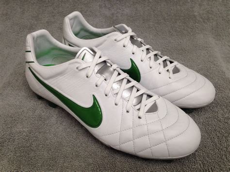 Colorway Leaked: Nike to Release Nike Tiempo Legend 4 2019 Remake Boots ...