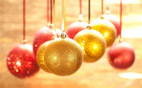 Golden Christmas ornaments - Christmas Wallpaper (22229798) - Fanpop