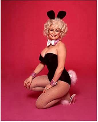 Dolly Parton Posing a Bunny with Beautiful Smile 8 x 10 inch photo at ...