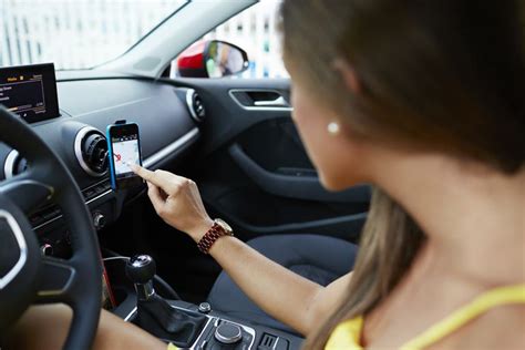 Five Ways to Get Wi-Fi in Your Car