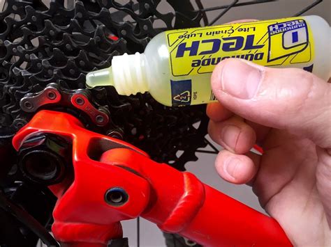 How To Lube Your Bike Chain: A Beginner's Guide | Bike news, Bike equipment, Bike