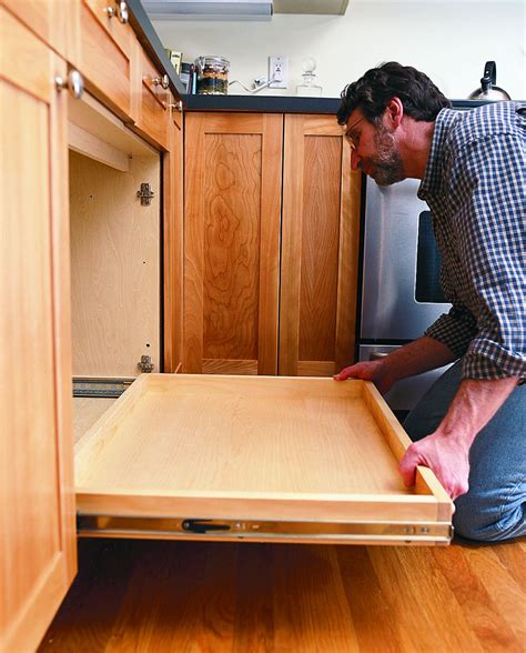 Pull-Out Kitchen Shelves: Installation in 8 Steps with VADANIA Drawer Slides - Vadania | Home ...