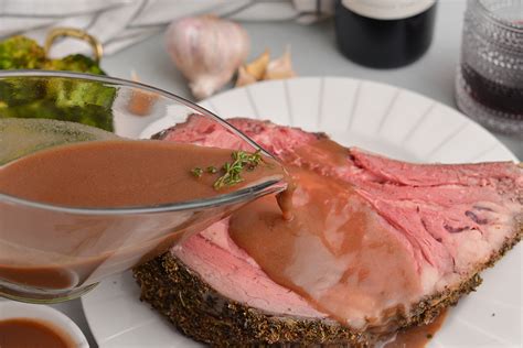 BEST Au Jus Sauce Recipe (With or Without Drippings!)