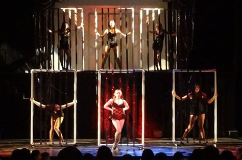 Cell Block Tango Dance Routines, Tango, Singing, Cell, Concert, Broadway, Concerts