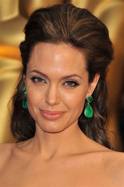 Angelina Jolie Hair And Make-Up - Her Best Beauty Looks Ever