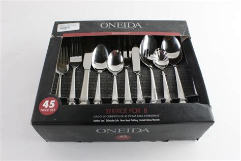 Oneida 45 Piece Flatware Set | Property Room