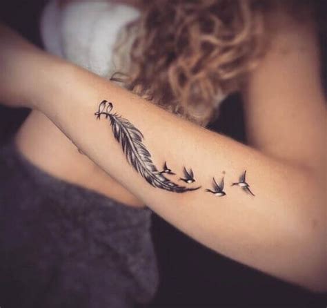 Feather Tattoo Designs and Their Meanings, Culture & Religion (2023)