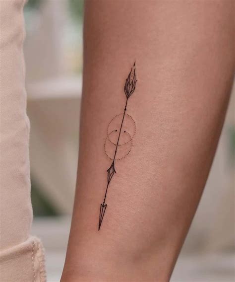 Discover more than 75 spine arrow tattoo best - in.cdgdbentre