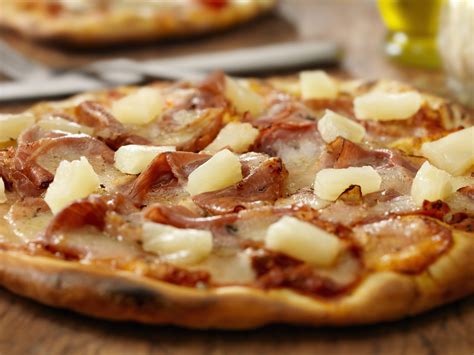 Pineapple on Pizza is Actually Good? - TFM