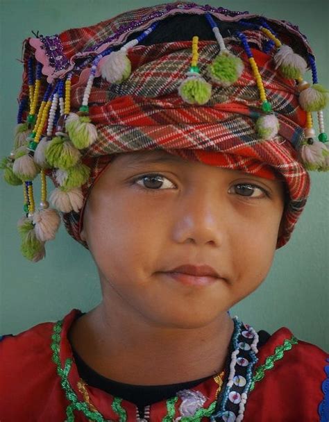 Lumad Kid (Filipino Indigenous People) | Philippines fashion, Filipino culture, Indigenous peoples